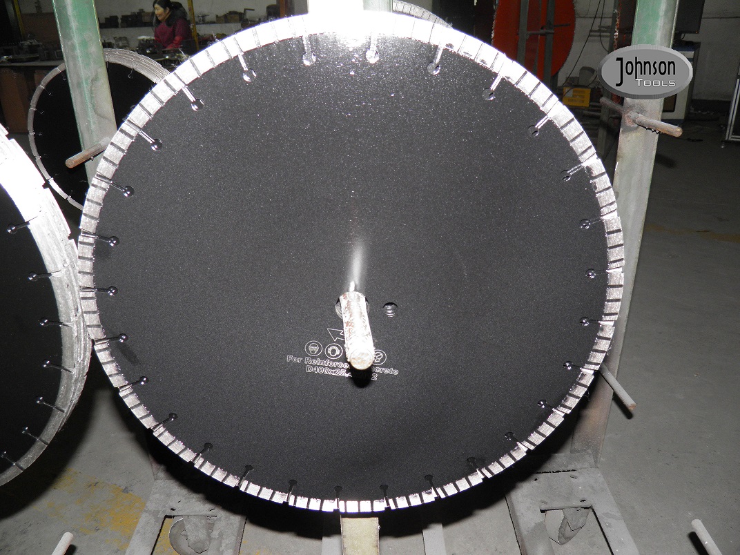 400mm Laser Blade with Turbo Segment for Extremely Sharp Reinforced Concrete Cutting